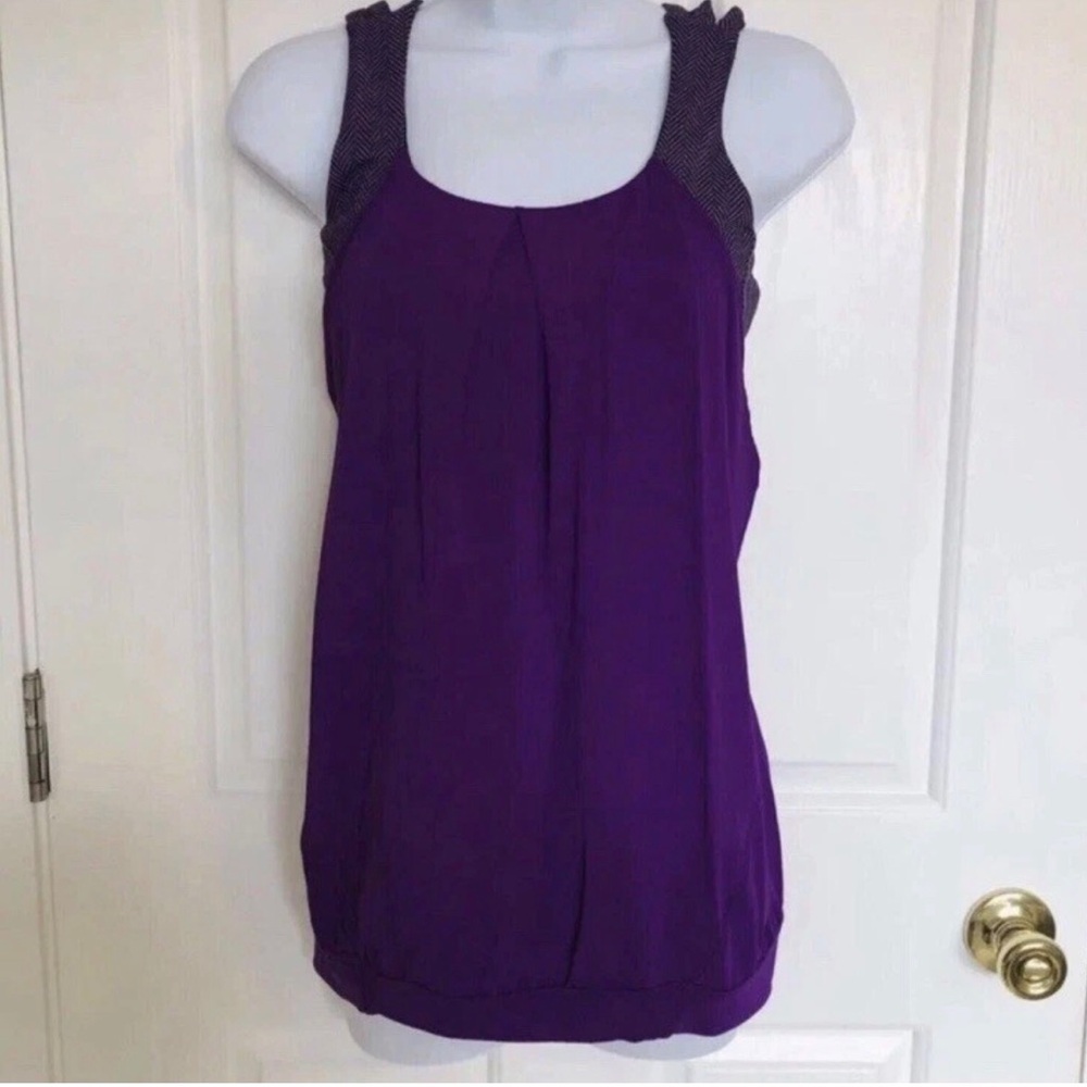 Lululemon Purple Chevron Herringbone Flow Y Built-in Bra Athleisure Tank No Tag